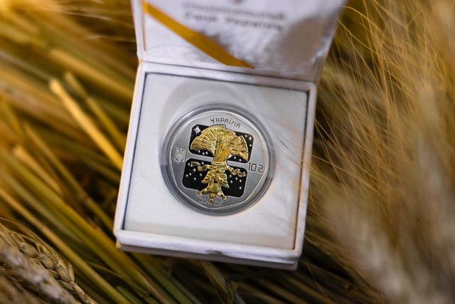 ����: ���