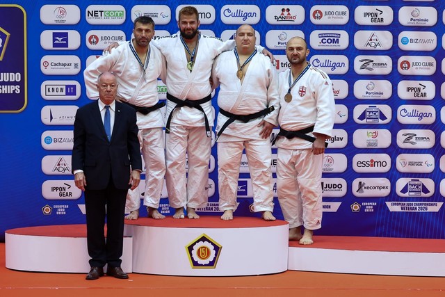 ���� EJU