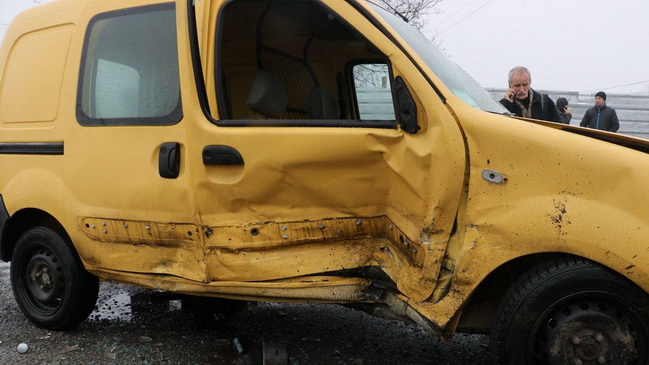    Ford  Renault:      ,  