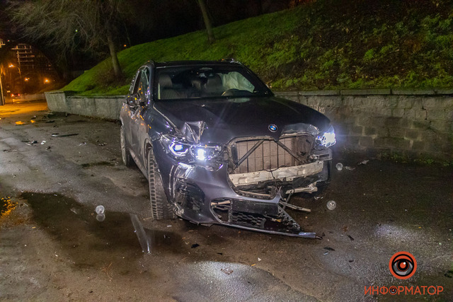    -  BMW      
