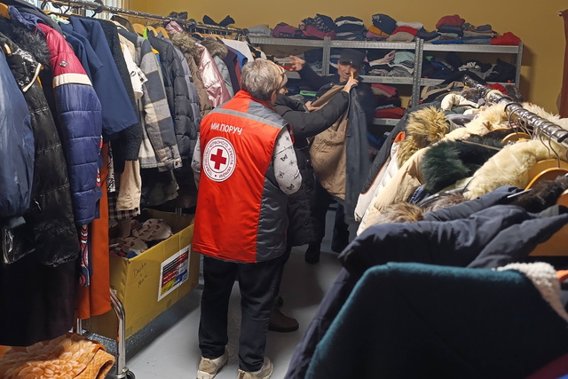 «Банк одежды»: где можно получить помощь в Днепре?