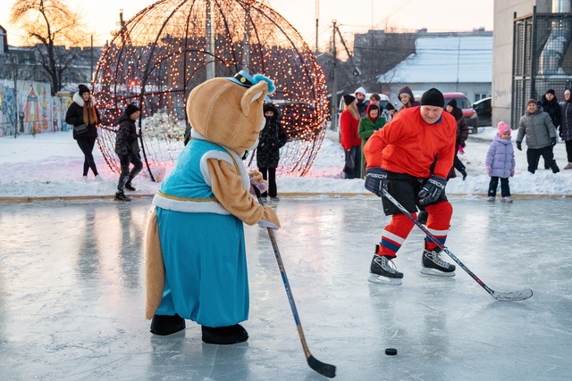 Под Днепром открыли новый ледовый каток