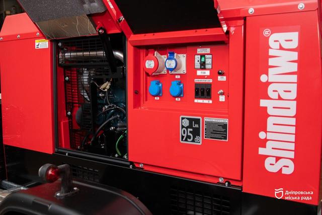 Фонд Притули передав Дніпру обладнання, яке допоможе стабілізувати критичну інфраструктуру після атак рф