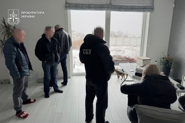 Подделали документы и присвоили земелю: следователи сообщили о подозрении двум лицам