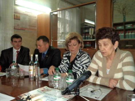 В Днепродзержинском Центре здоровья прошел круглый стол, посвященный борьбе с алкоголем