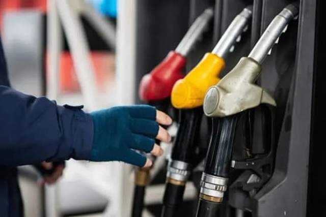 ������ ��������� � ��������� ���������� ������ ����� ������ � ������: �� ������ �����