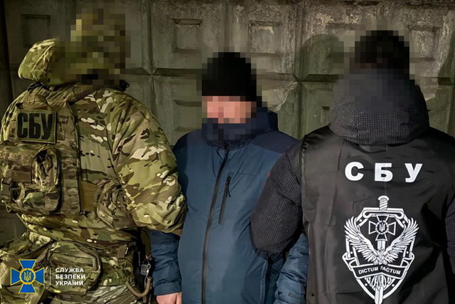 Бронирование за 15 тысяч долларов: в Кривом Роге разоблачена схема незаконного выезда за границу