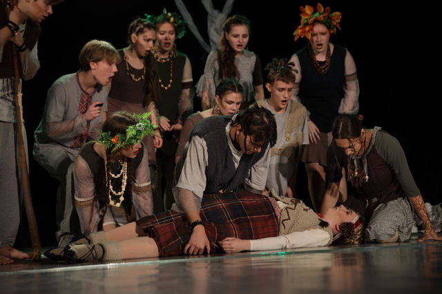 У Дніпрі поставили страшну казку