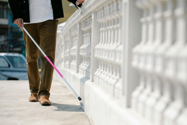 Безбарьерность на словах: что не так с доступностью в Днепре