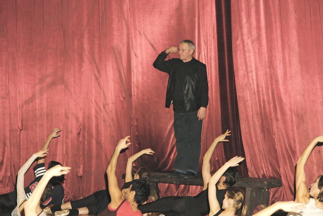 ���� ������� ������������� ������ �������� ��� 80-����