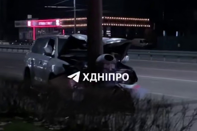 � ����� �� ���������� �������� ���� Lexus ������� � ����� �� ���� � ���� ����