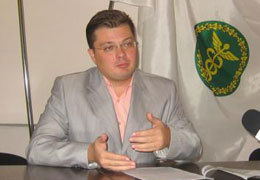 ��������������� ��������������� ����� 100 ��� ������ �������