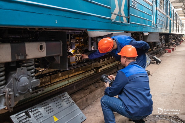 � ������ �������� ���������� ������� ����� � �������-������� ������