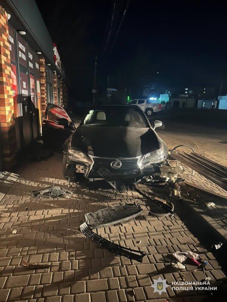 ����������� 19-���� ������: �'���� ���� Lexus �'���� � ������� � ������