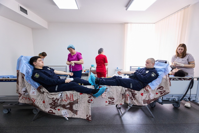 �������� ���� ������ ������� � �����