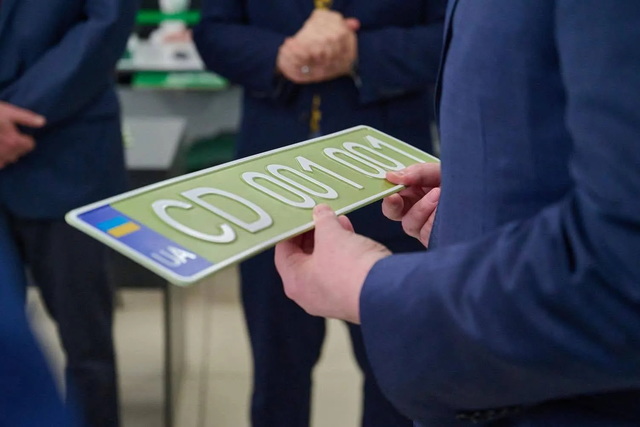 � ������� ��������� ����� ��������� ������������� ������: ���� ��� �����������