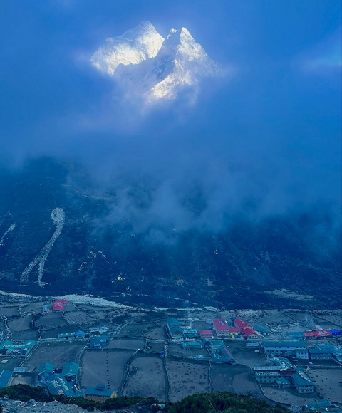 71-летний ветеран днепровского альпинизма снова покоряет вершину в Гималаях