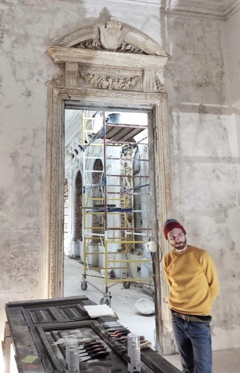 Він реставрував Центр сучасної культури Дніпра, а згодом безвісно зник на фронті