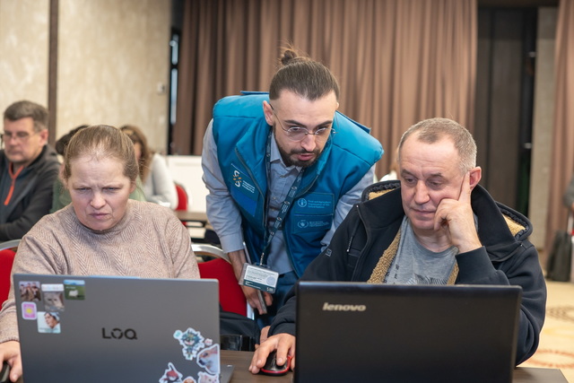 Как вынужденным переселенцам помогают начать новую жизнь в Днепре