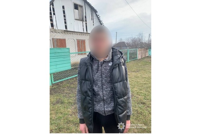 Попросив телефон подзвонити та втік: поліцейські Дніпропетровщини затримали зловмисника