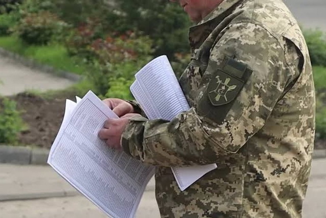 Вдарив і зламав ніс: у Дніпрі суд оштрафував чоловіка на 1700 грн після конфлікту з ТЦК