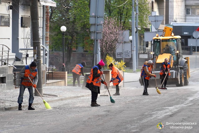 Пошкоджено близько 30 будинків, вибито близько 2 тисяч вікон: мер Дніпра про наслідки обстрілу Дніпра