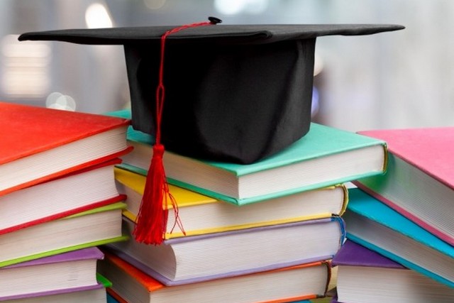 Стоимость высшего образования в Украине взлетела на 60%: названы самые дорогие специальности
