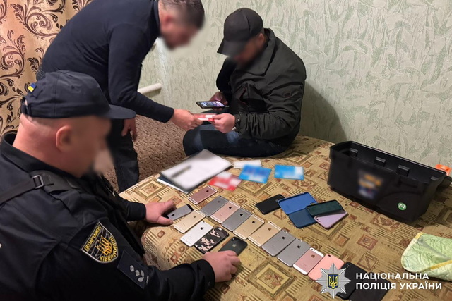 �� ������������� ����� ��� �� 800 ����� ������ ����� ������ 35-������� ������ �� ����������������