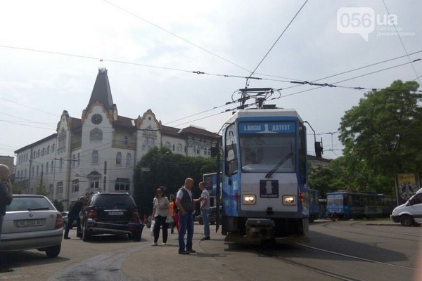 � ������ ������ Mercedes ���������� � 1-� ��������