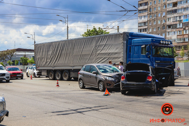        DAF   Ford  Chevrolet:  