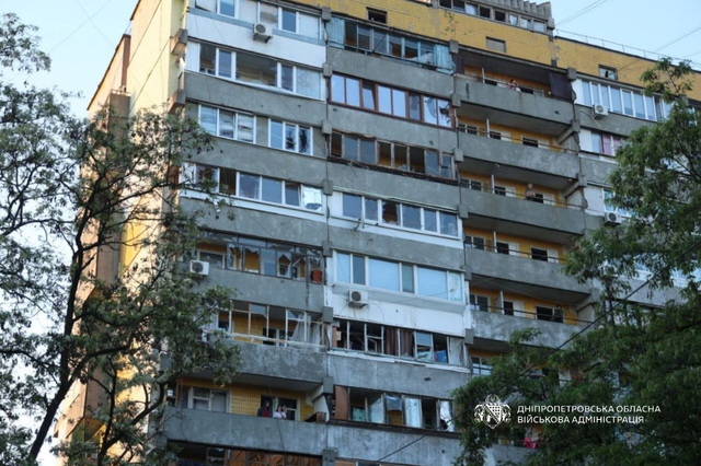 Четверо человек пострадали. 15 раз враг атаковал пять районов Днепропетровщины