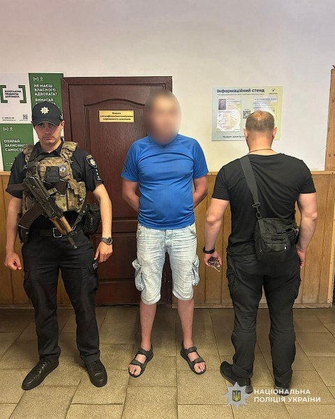 Дважды обокрал предприятие: следователи Днепропетровщины сообщили о подозрении злоумышленнику