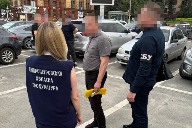 В Днепре разоблачен адвокат, который за 6 тыс. долл обещал «решить вопрос» об избежании задержания и доставки в ТЦК и СП