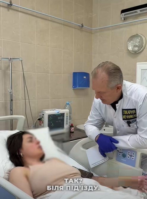 В Днепре спасают семью никопольчан, которым снаряд прилетел прямо под ноги