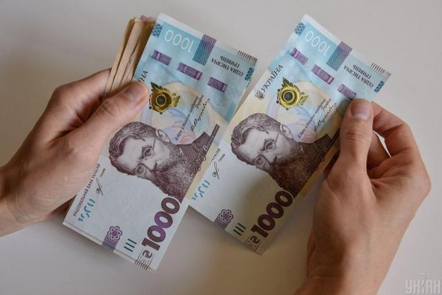 Соціальну допомогу виплачуватимуть по-новому: Рада підтримала законопроєкт