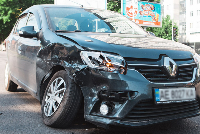       Renault  BMW:   