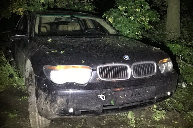   BMW   