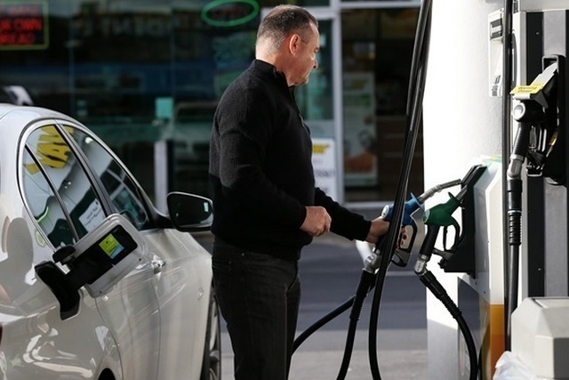 Цены на топливо: налоговая отчиталась о проверках на АЗС
