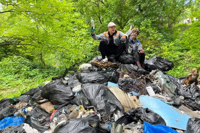 На Шляхівці біля Черепашого озера зібрали 30 мішків сміття