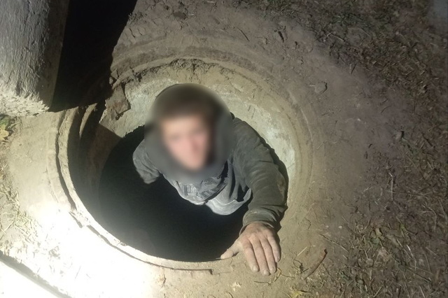 Під час комендантської години патрульні виявили крадіїв кабелю