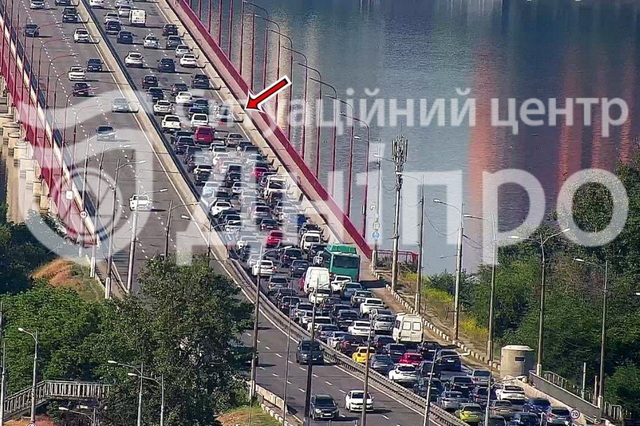 На Новому мості - затор