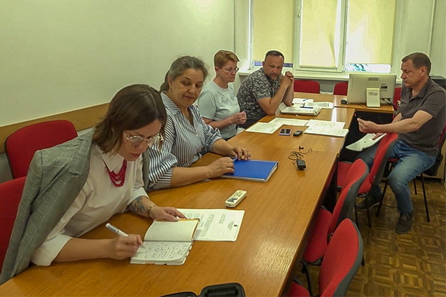 У Дніпрі провели громадські слухання з приводу облаштування меморіального простору на Набережній Перемоги, 118