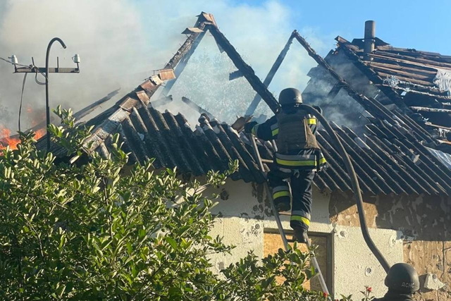 Двоє людей поранено. Майже 20 разів ворог атакував чотири райони Дніпропетровщини