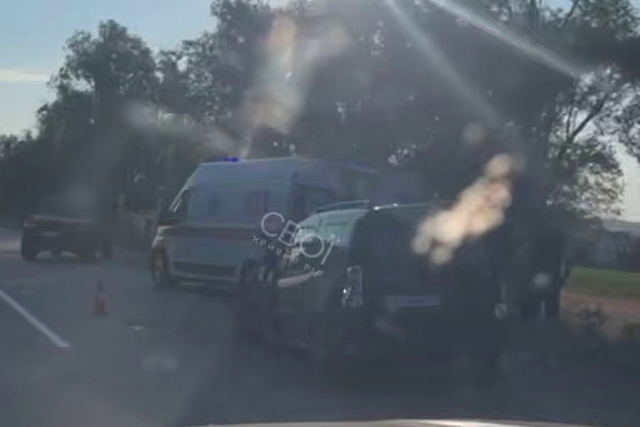 Потрапила в аварію, збив пікап, а «швидка» не доїхала до лікарні: у Дніпропетровській області 17-річна дівчина стала жертвою трьох ДТП за ранок