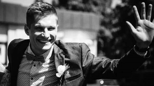 Помер молодий криворізький журналіст, який після поранення на навчаннях 9 років пролежав паралізованим