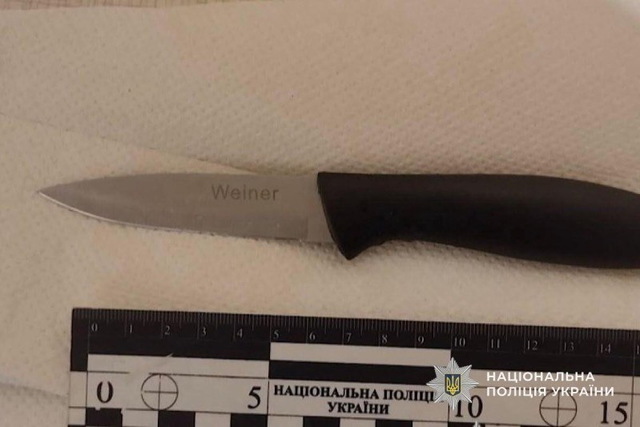Ножове поранення знайомому: суд призначив мешканцю Дніпра 5 років позбавлення волі
