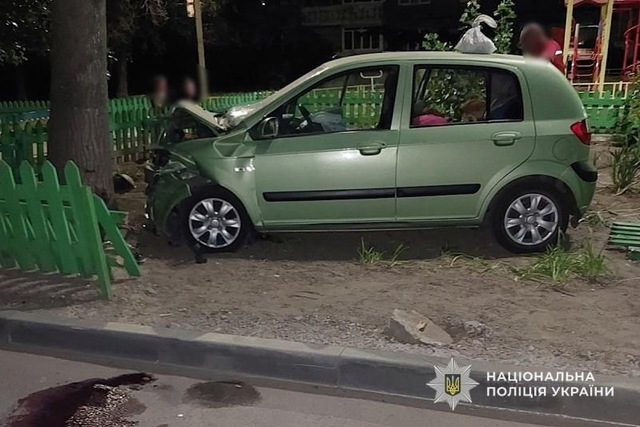У стані сп'яніння скоїла ДТП: слідчі Дніпра повідомили про підозру жінці