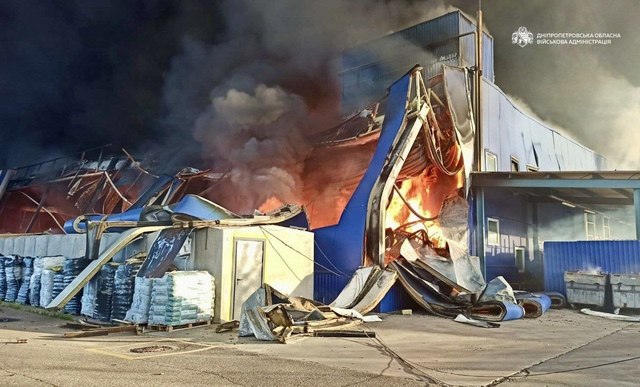Более 40 раз враг атаковал три района беспилотниками, артиллерией и авиабомбой