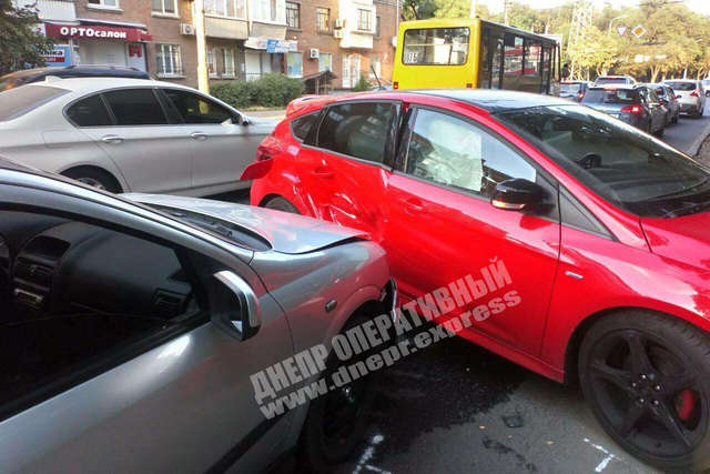      Opel   Ford
