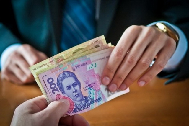 На Днепропетровщине экспрокурор требовал $80 тысяч за «мягкое» подозрение